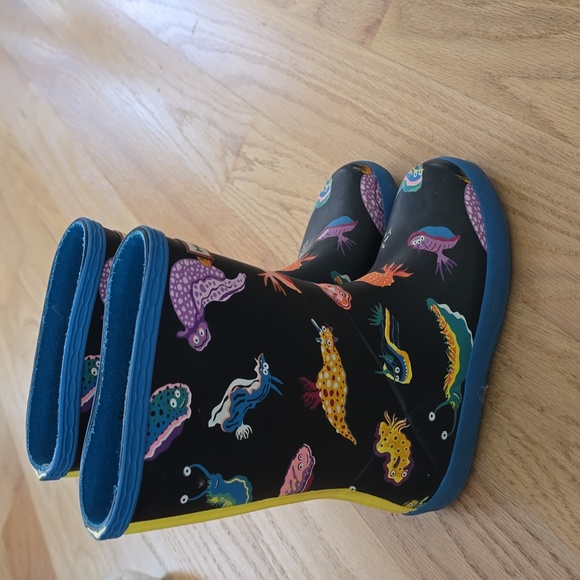 Hunter boots sz 11 boys - Picture 2 of 5